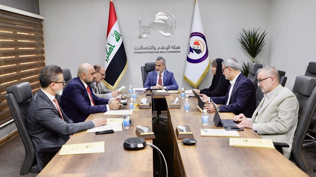 مجلس مفوضي هيأة الإعلام يشيد بجهود الجهاز التنفيذي في مواجهة خطاب الكراهية والتضليل الإعلامي