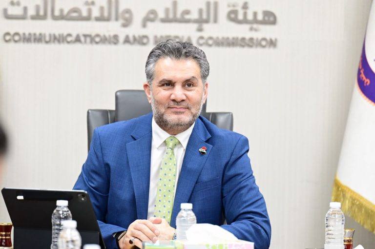 رئيس الجهاز التنفيذي لهيأة الإعلام والاتصالات السيد بليغ أبو كلل:”على بركة الله، تم الإطلاق الفعلي لخدمة ستارلينك في العراق الآن”.