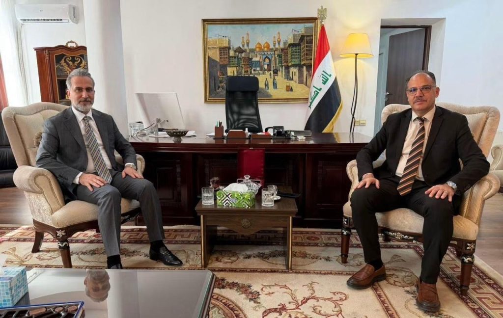 وفد من مجلس مفوضي هيأة الإعلام والاتصالات برئاسة الدكتور بلاسم سالم سميط يزور السفارة العراقية في رومانيا