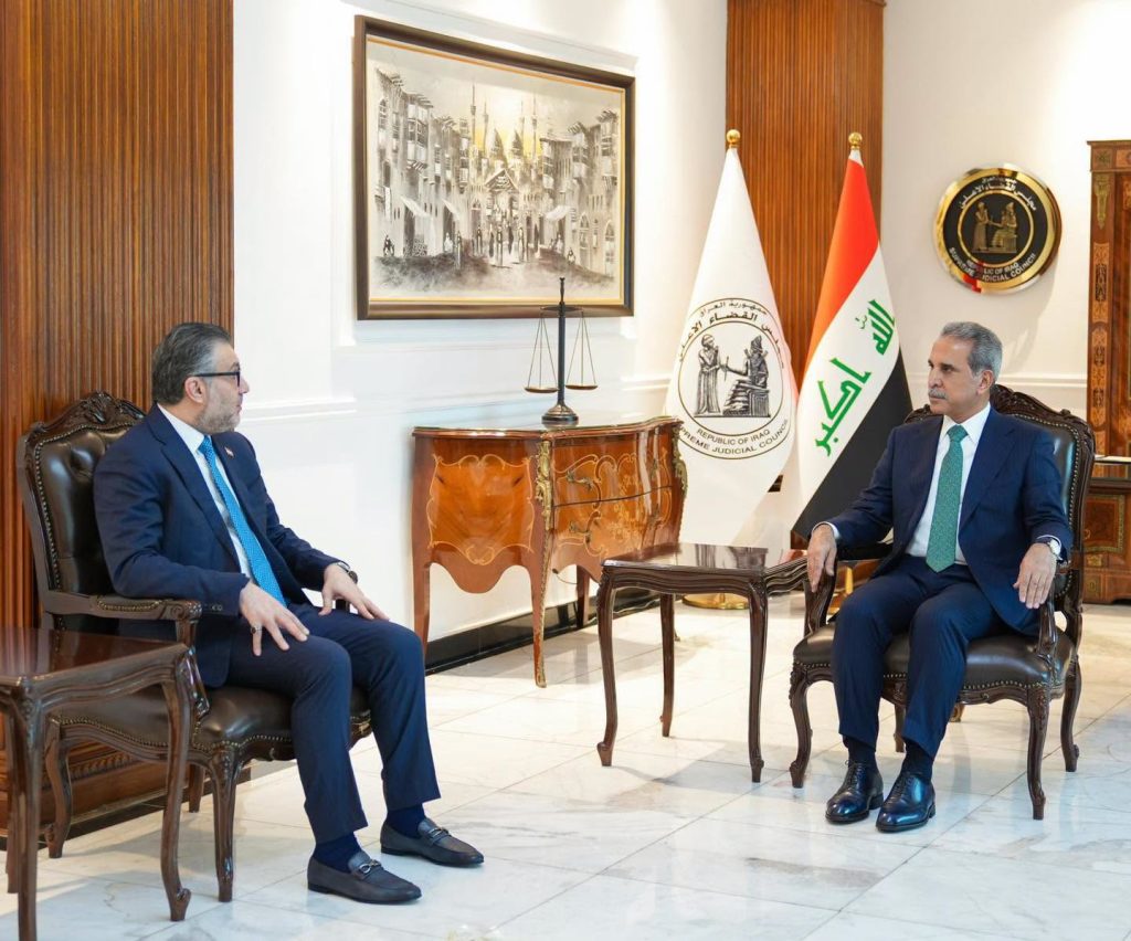 رئيس مجلس القضاء الأعلى يستقبل رئيس هيأة الإعلام والاتصالات